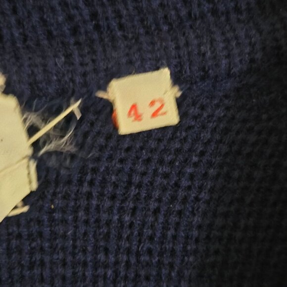 Banff Vintage Sweater Bee Classic Navy Sweater Blazer Gold Buttons Size 42 - Picture 6 of 6